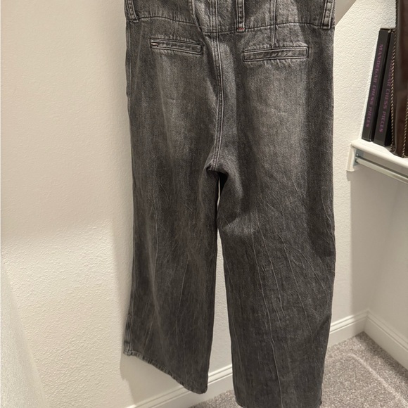 Alice + Olivia Anders Low Rise Faded Wide Leg Jeans - Picture 5 of 8